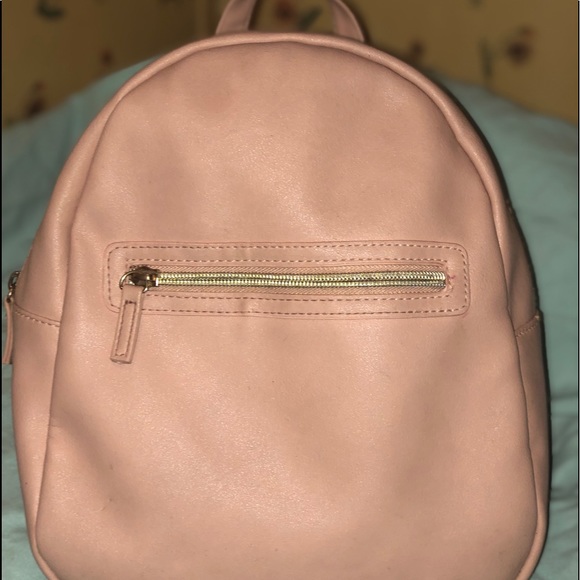 ‼️SOLD‼️ Light pink backpack 🎒 - Picture 2 of 4